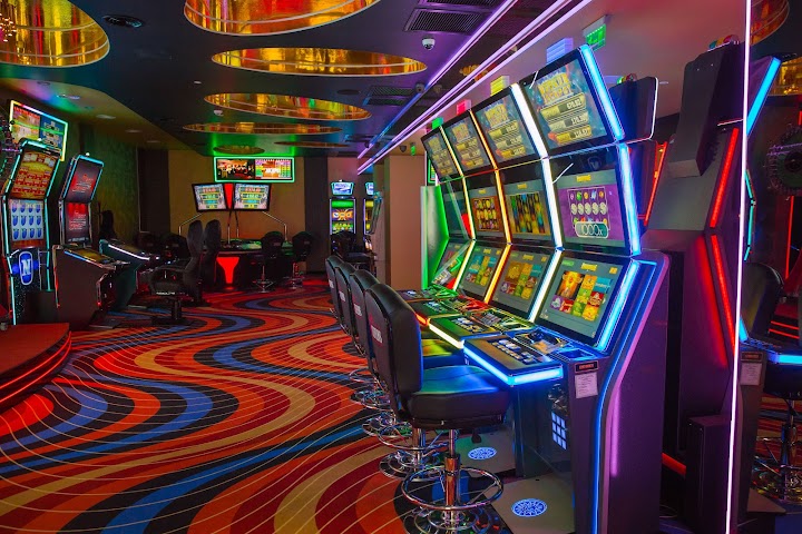 Red Sevens 777 Deluxe