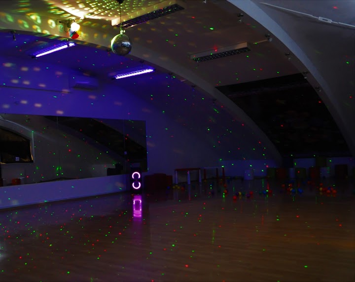 Discoland prostor za zabave mladostnikov, otroška igralnica