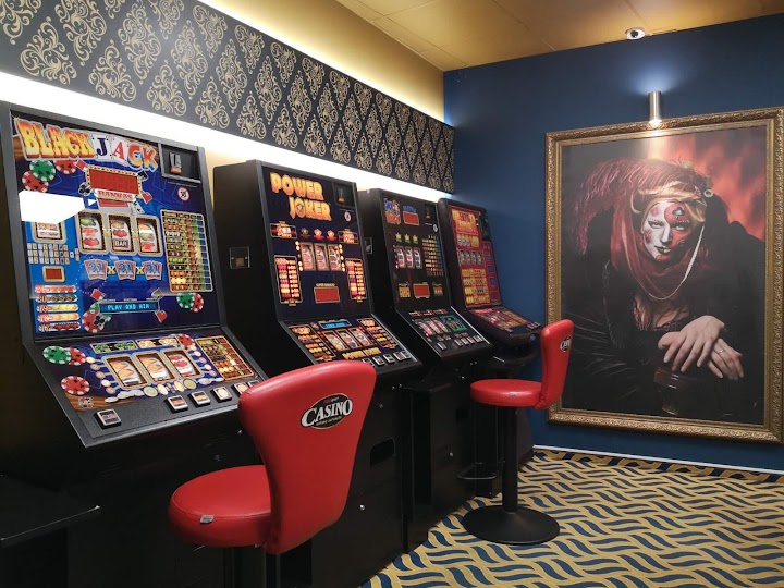 TOPsport lažybų punktas ir kazino, lošimo automatų salonas