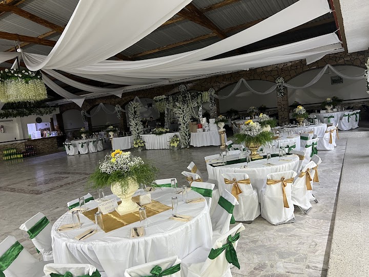 Salón de eventos el El Barril Zalatitán
