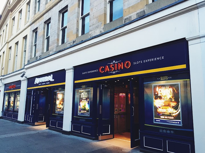 Admiral Casino: Clayton Street