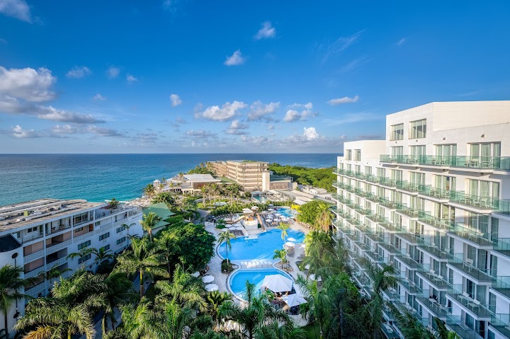 Sonesta Maho Beach Resort, Casino and Spa