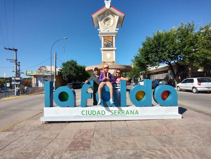 Cet SA Concesionaria de Entretenimientos Y Turismo