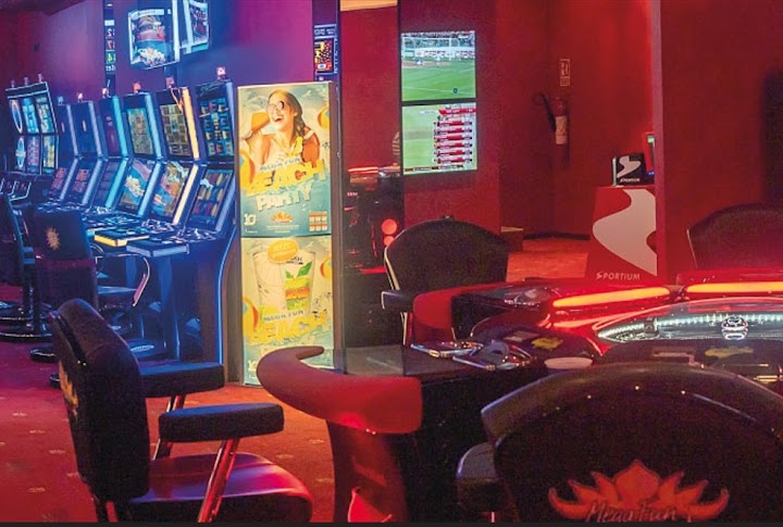 Watch our Mega Fun Games General Riera Palma (Salón de Juegos - Spielhalle - Gaming Hall) Mallorca review