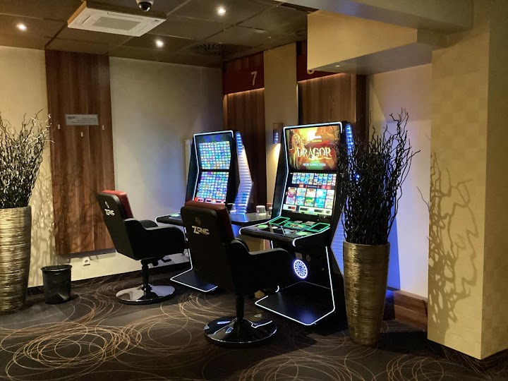 PLAYLOUNGE SPIELHALLE Lilienthal