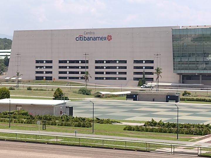 Royal Yak Hippodrome of the Americas