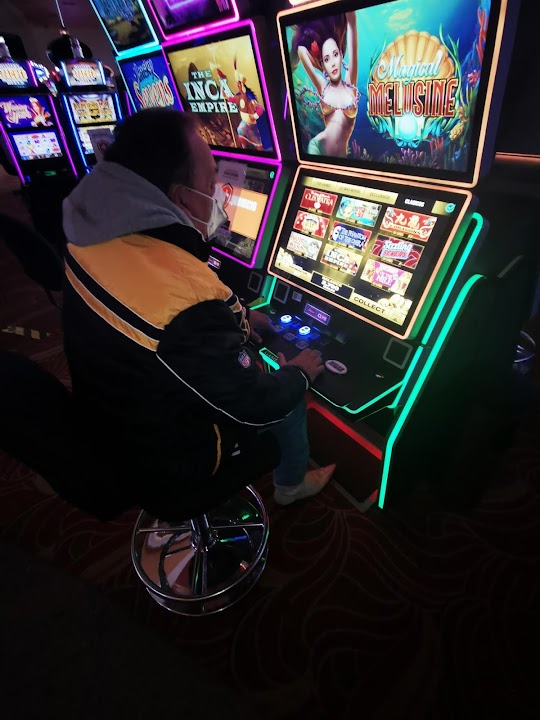 Caliente Tecate Los Encinos