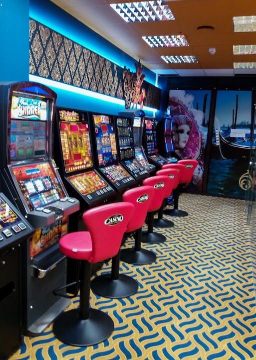 TOPsport lažybų punktas ir kazino, lošimo automatų salonas