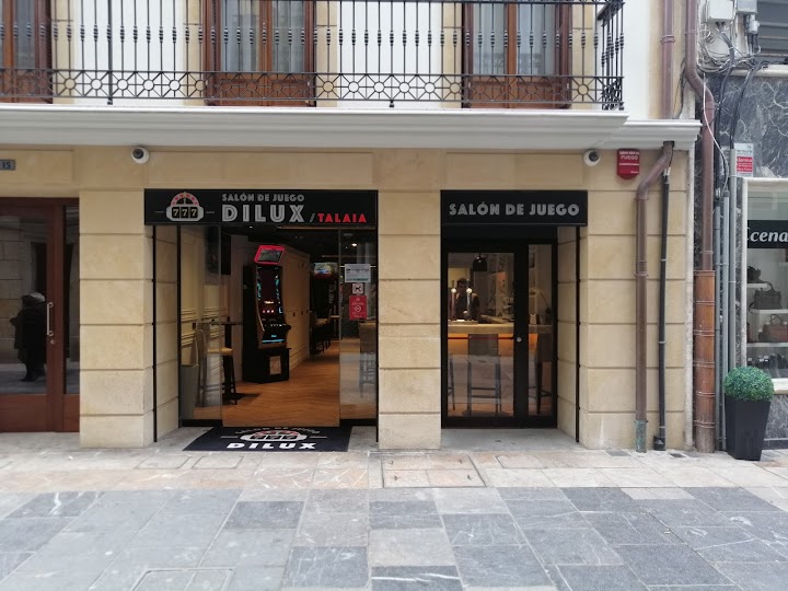 DILUX Talaia Salón de juegos